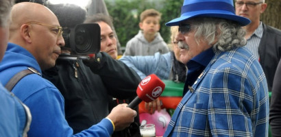 hummelo beeld onthulling  small 