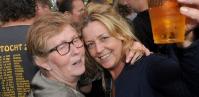 hummelo beeld onthulling  small 