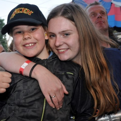 hummelo beeld onthulling  small 